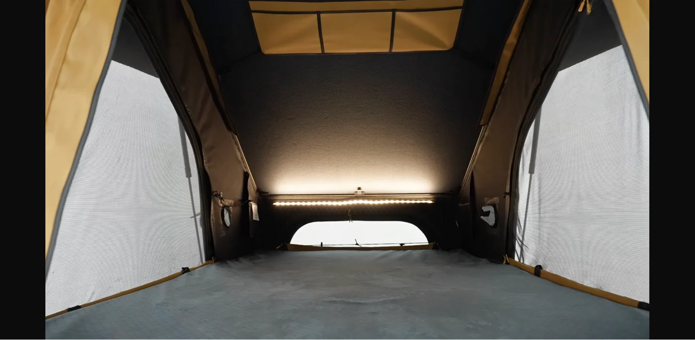 Swisskings Taiga Pro Innenraum mit LED-Beleuchtung